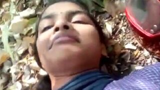 Bihari college girl ki Jungle mein chudai ki leak mms