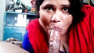 Bengali wife apne husband ko blowjob de rahi hai