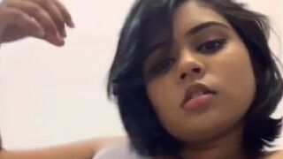 Big booby girl webcam ke samne sex karti hui