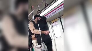 Delhi Metro ko oyo room bana kar sex karte couple