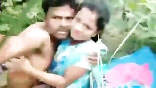 Bihari village girl ki outdoor chudai ki video