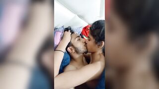 Cute Indian couple sex karke video record karte hue